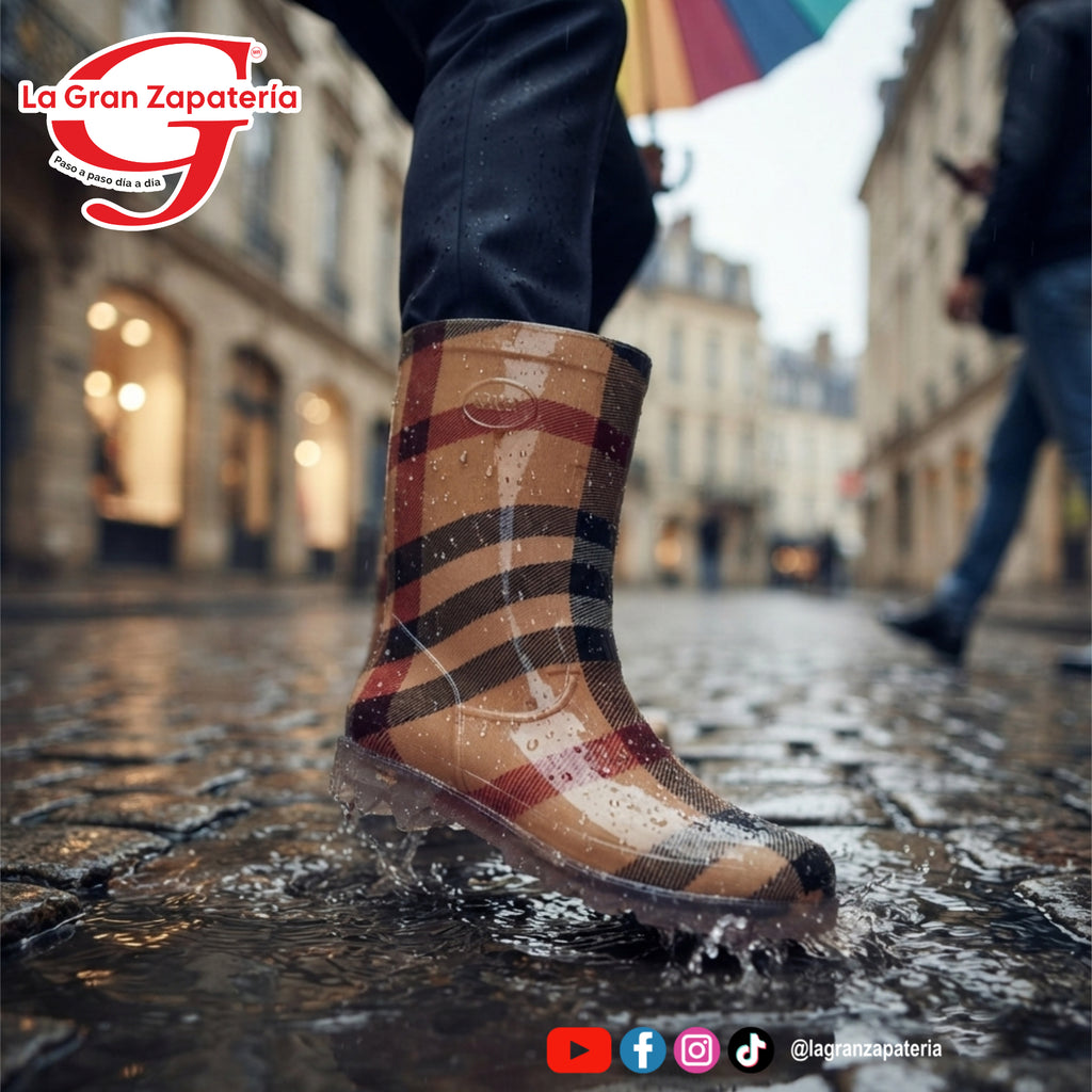 BOTA DE LLUVIA HOPE PULGARCITO ESCOSES CAFE