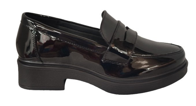 MOCASIN DAMA GREENLOVE 96303 CHAROL/NEGRO